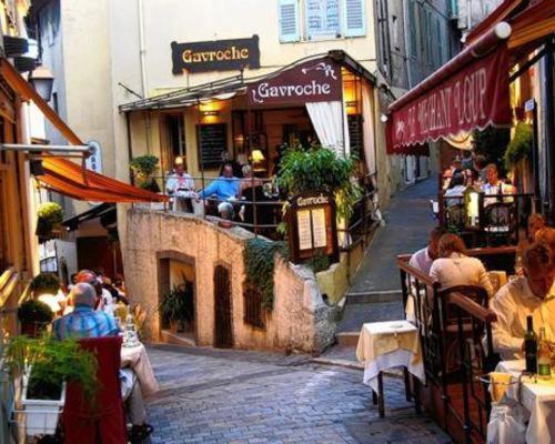 Bel Appartement Bien Place Au Coeur De كان المظهر الخارجي الصورة